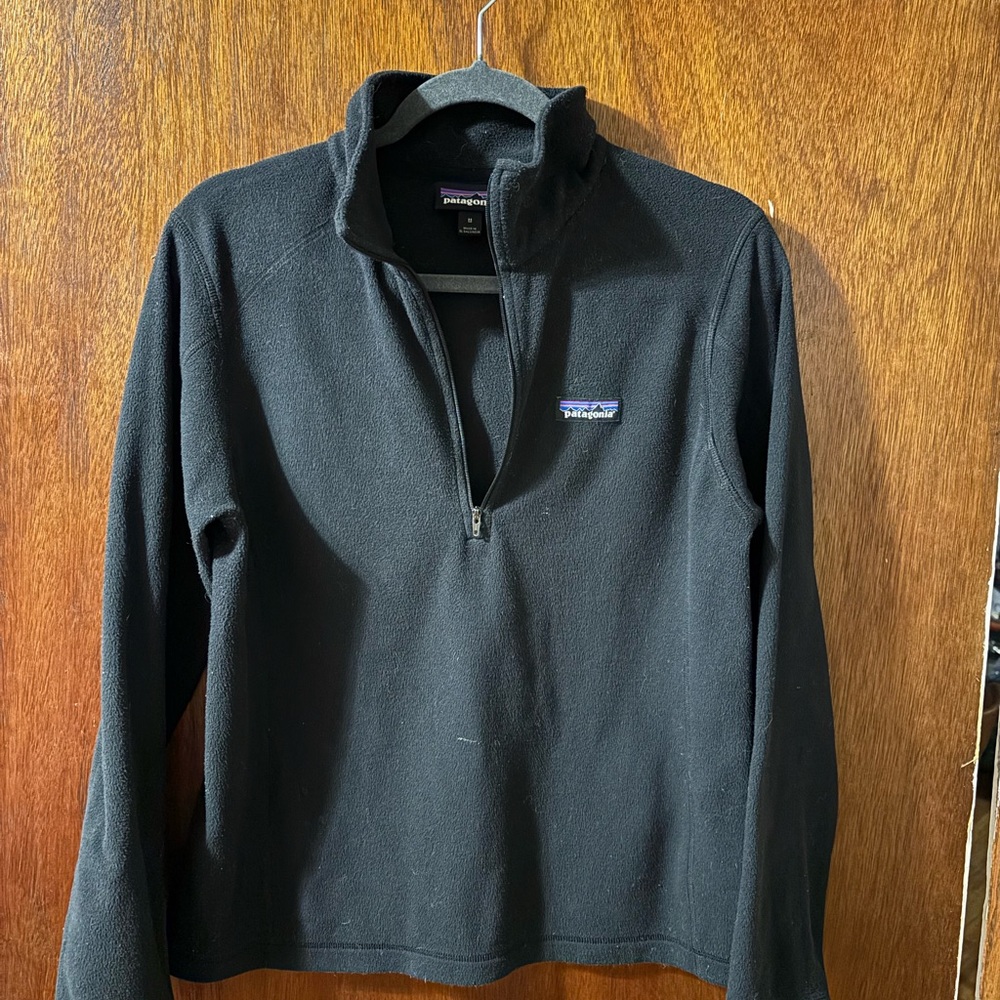 Patagonia Women’s Black Quarter-zip Fleece Sweatshirt